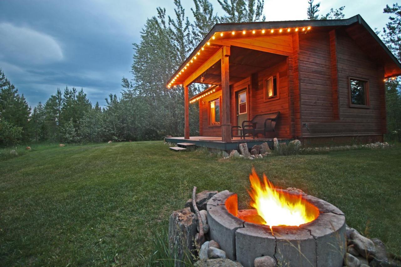 Mica Mountain Lodge & Log Cabins Tête Jaune Exterior foto